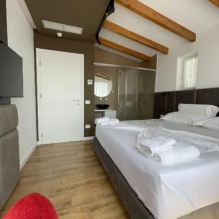 Portside Gf Hotel