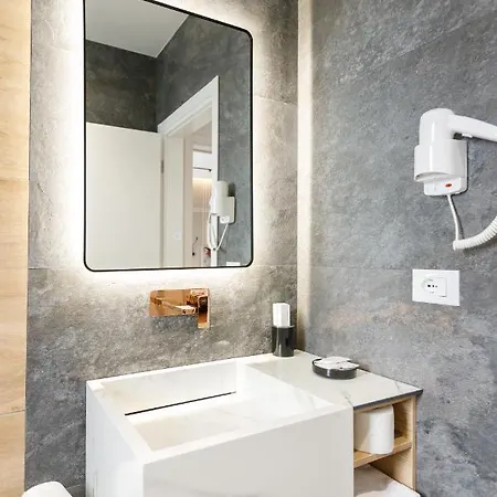 Portside Gf Hotell Vlorë