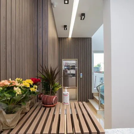 Отель Portside Gf *